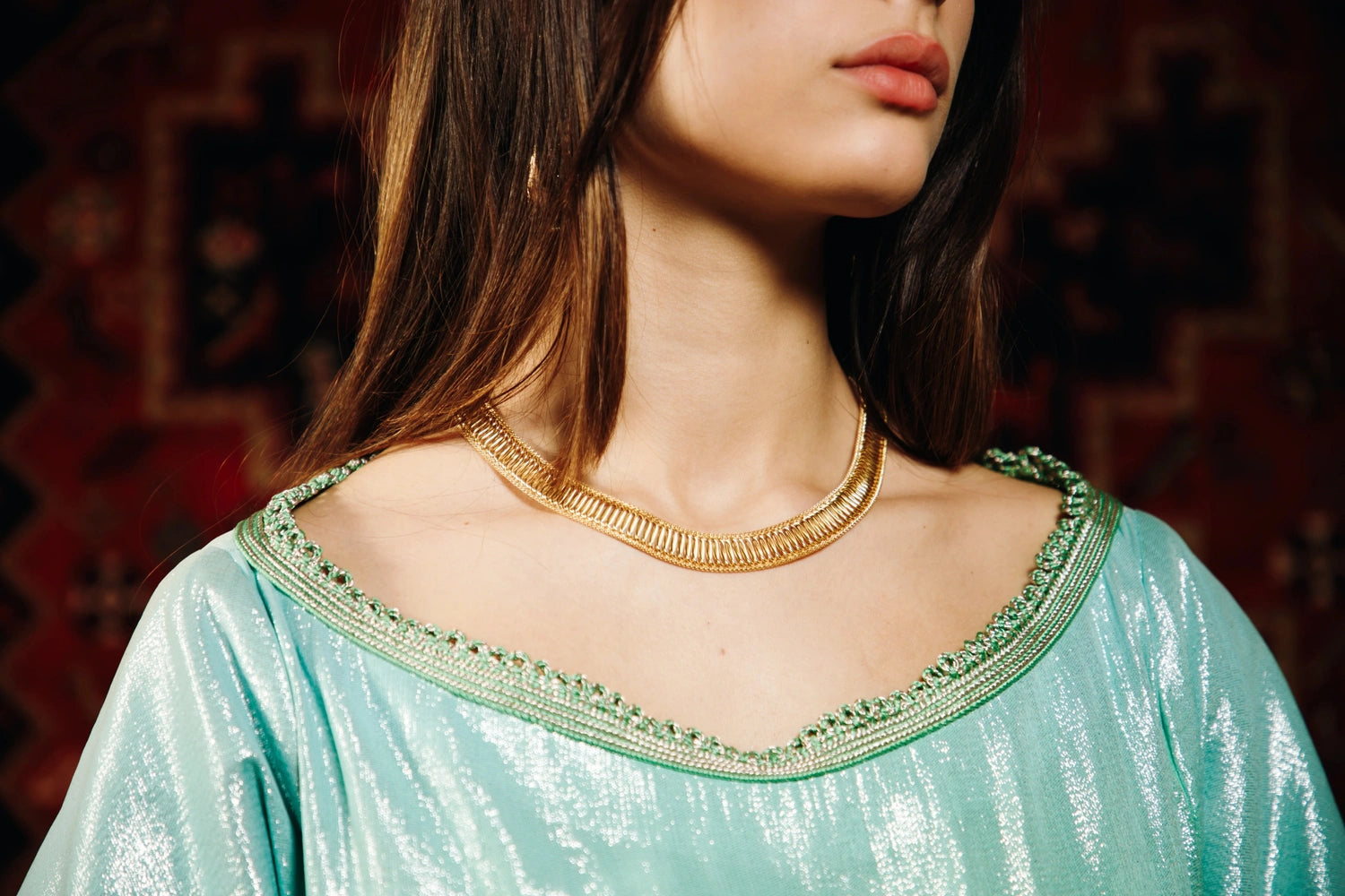 Curves Yellow Gold Collar