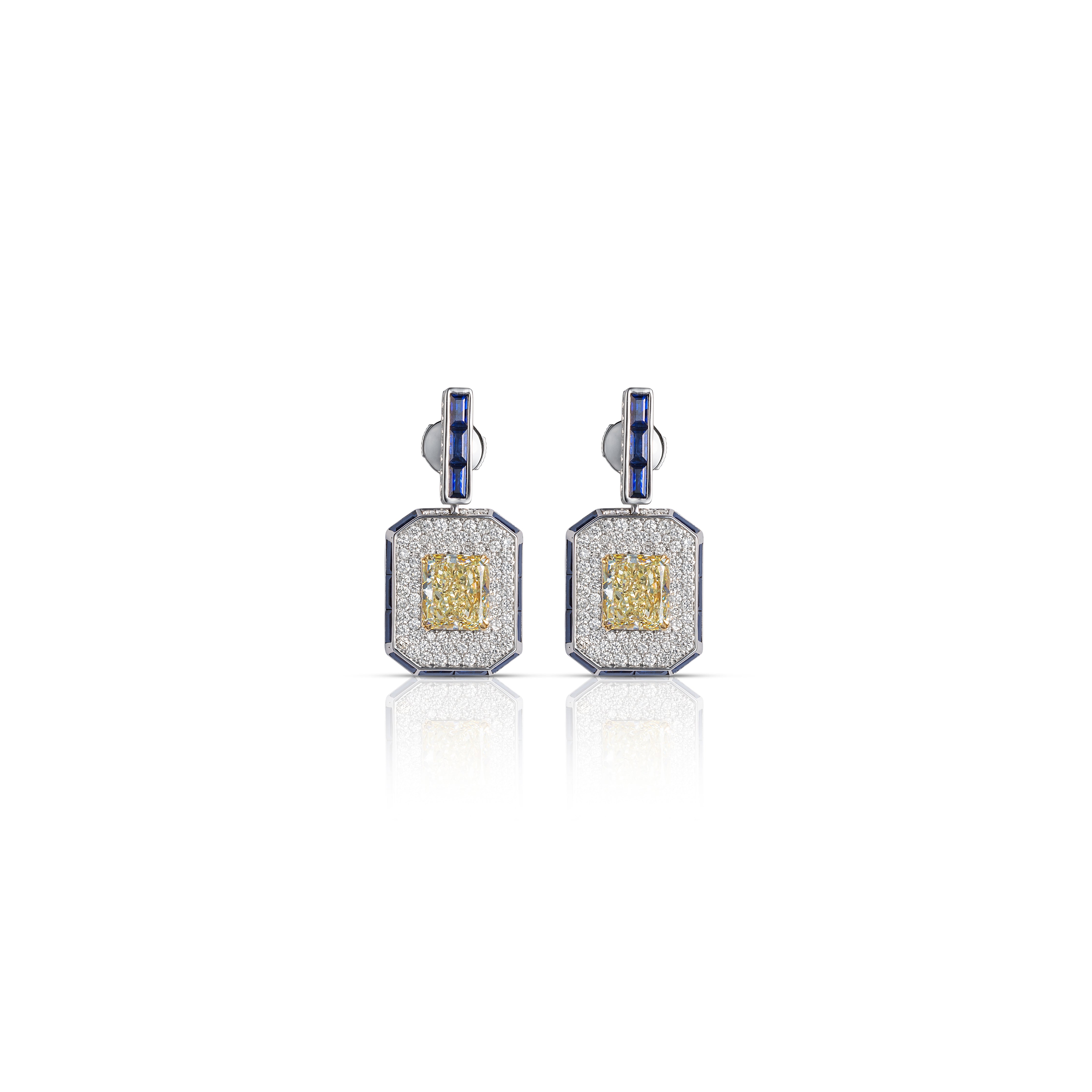 Luxury pearl dangle earrings