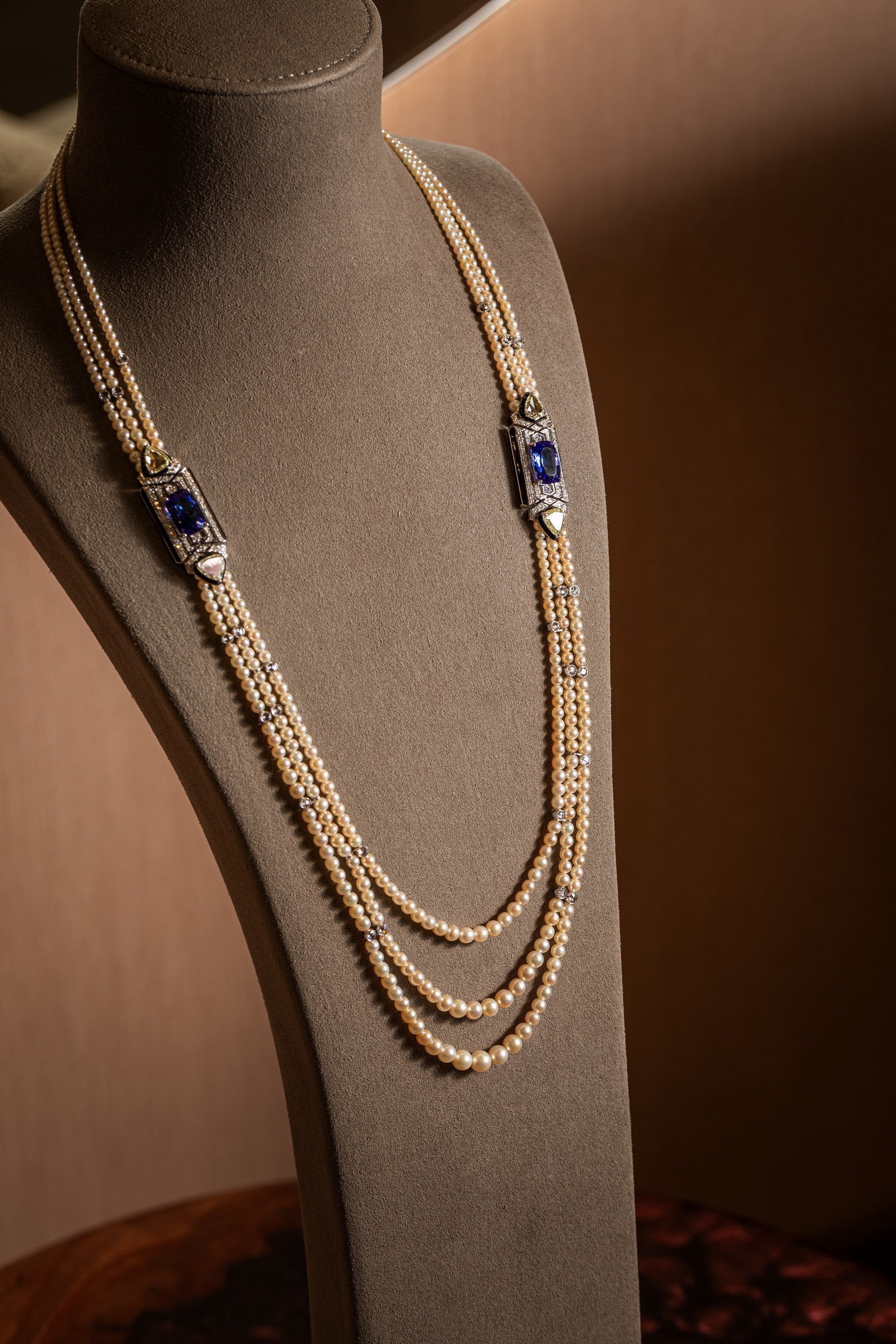 Art Deco gemstone